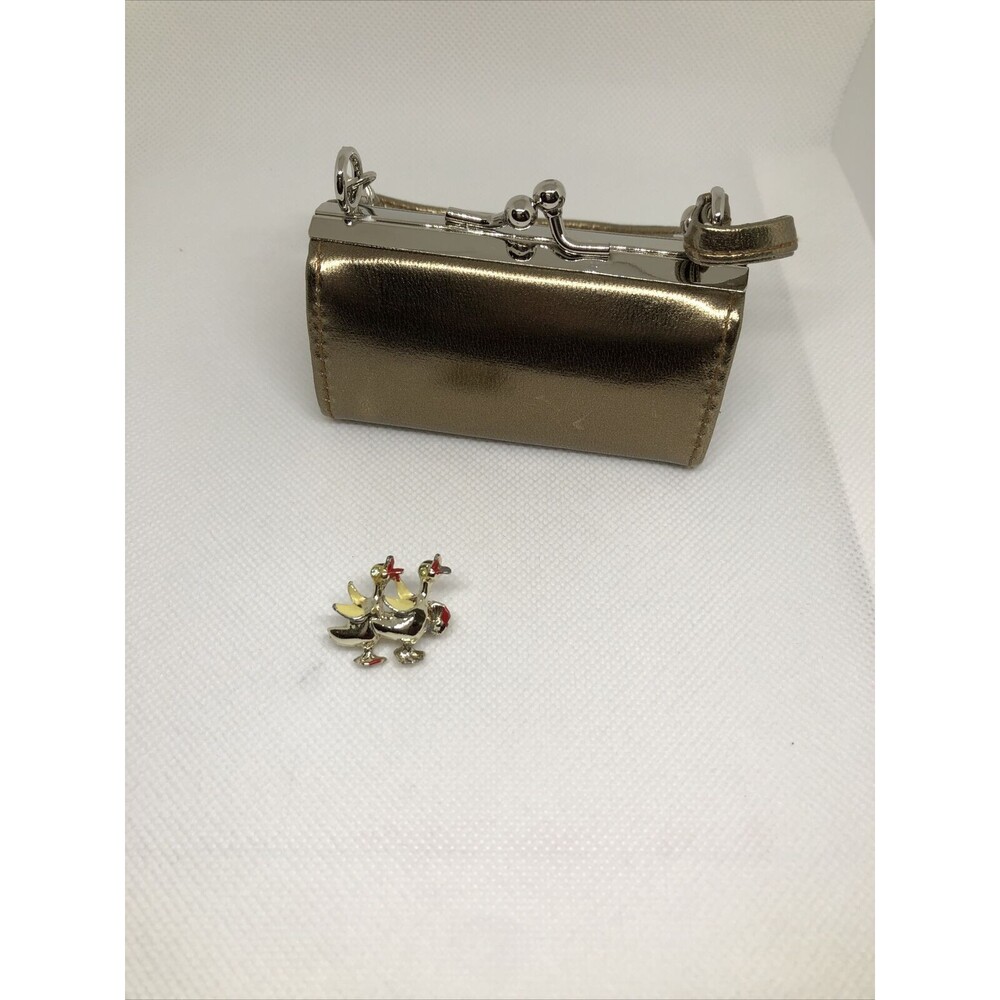 VTG Gold Tone Green Rhinestone Enameled Ducks Scatter Pin Brooch